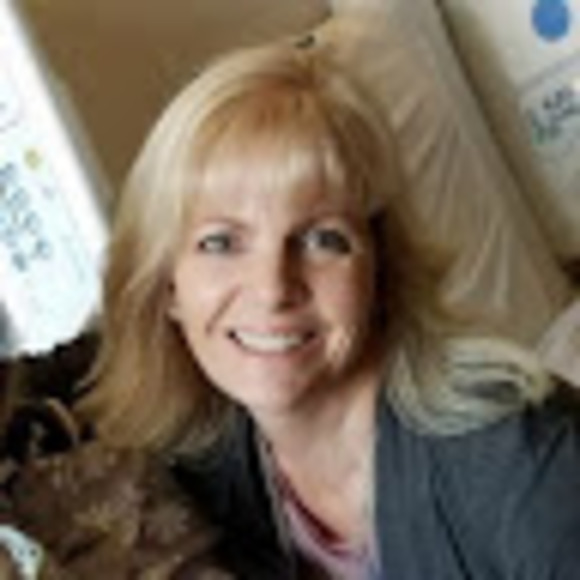 Meet your Posher, Christine - Picture 1 of 1